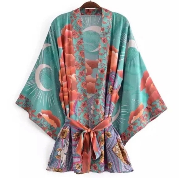 Moon Kimono in Green - Picture 9 of 16
